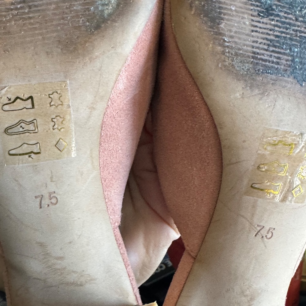 GORGE MAUVE SUEDE BLOCK HEELS. - Picture 4 of 4